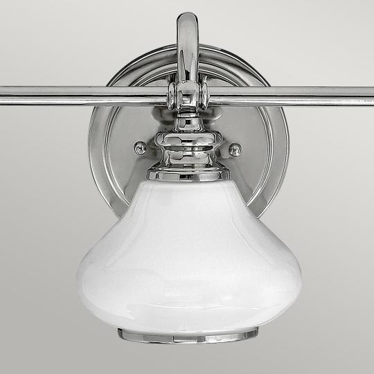 elegans nikkel ezust polgari vizallo ip vedett harom izzos ketizzos falikar lampa furdoszoba kulter uvegburas klasszikus mediterran vintage lampak mediterran.jpg